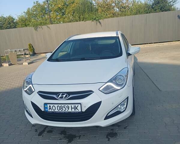 Хендай и40, объемом двигателя 1.7 л и пробегом 279 тыс. км за 10500 $, фото 1 на Automoto.ua
