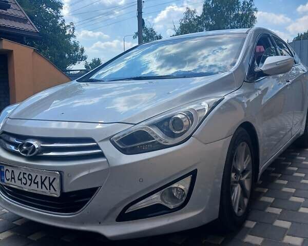 Сірий Хендай і40, об'ємом двигуна 1.7 л та пробігом 95 тис. км за 7500 $, фото 1 на Automoto.ua