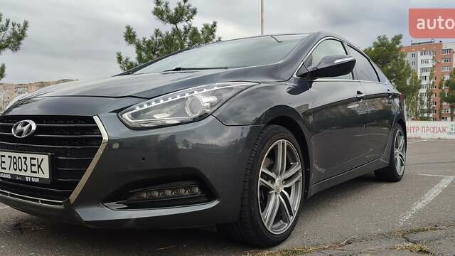 Хендай и40 2015 в Одессе на Automoto.ua Серый Хендай и40, объемом двигателя 1.7 л и пробегом 188 тыс. км за 10600 $, фото 1 на Automoto.ua