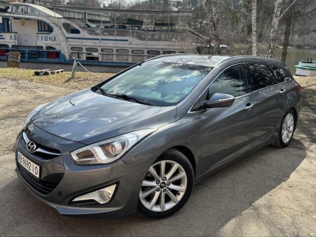 Сірий Хендай і40, об'ємом двигуна 1.7 л та пробігом 232 тис. км за 8699 $, фото 1 на Automoto.ua