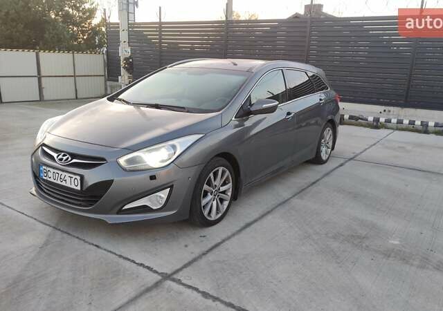 Сірий Хендай і40, об'ємом двигуна 1.7 л та пробігом 230 тис. км за 8750 $, фото 1 на Automoto.ua
