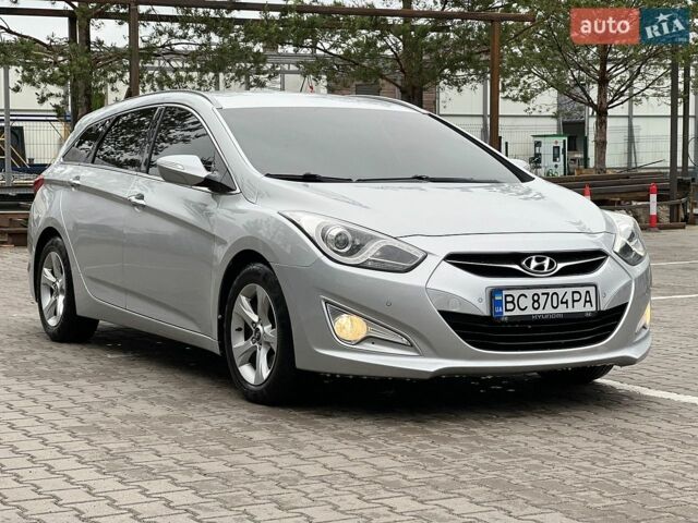 Сірий Хендай і40, об'ємом двигуна 1.7 л та пробігом 268 тис. км за 8999 $, фото 1 на Automoto.ua