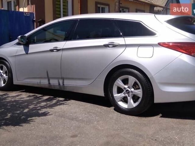 Серый Хендай и40, объемом двигателя 1.7 л и пробегом 288 тыс. км за 9399 $, фото 1 на Automoto.ua