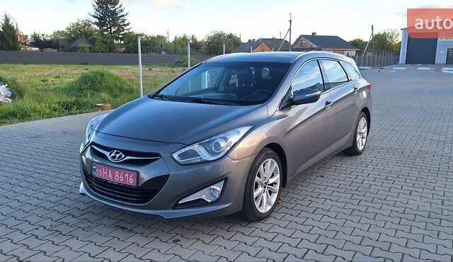 Серый Хендай и40, объемом двигателя 1.7 л и пробегом 240 тыс. км за 8999 $, фото 1 на Automoto.ua