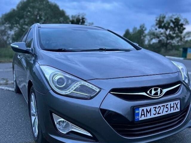 Сірий Хендай і40, об'ємом двигуна 1.69 л та пробігом 260 тис. км за 8900 $, фото 1 на Automoto.ua