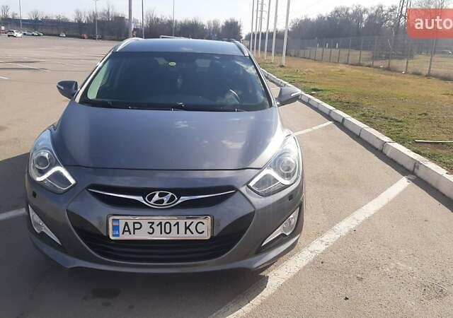 Серый Хендай и40, объемом двигателя 1.69 л и пробегом 248 тыс. км за 10499 $, фото 1 на Automoto.ua