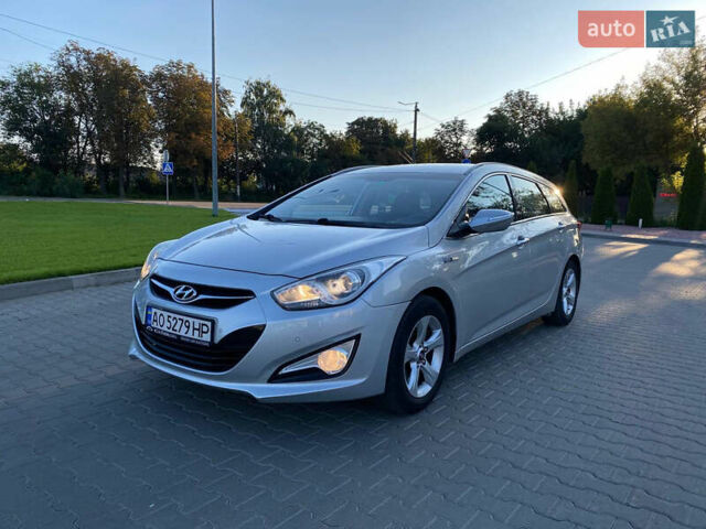 Сірий Хендай і40, об'ємом двигуна 1.69 л та пробігом 202 тис. км за 8600 $, фото 1 на Automoto.ua