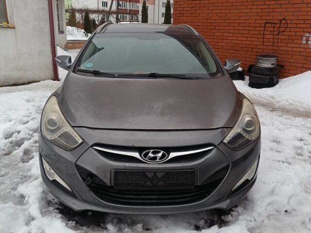 Серый Хендай и40, объемом двигателя 1 л и пробегом 236 тыс. км за 888 $, фото 1 на Automoto.ua