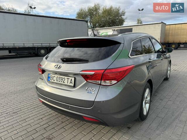 Серый Хендай и40, объемом двигателя 1.7 л и пробегом 265 тыс. км за 12200 $, фото 1 на Automoto.ua