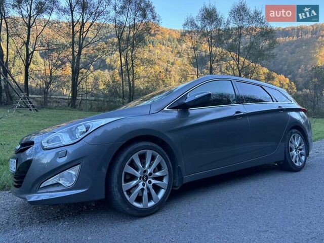 Сірий Хендай і40, об'ємом двигуна 1.69 л та пробігом 200 тис. км за 10300 $, фото 1 на Automoto.ua