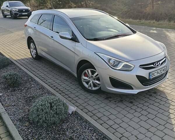 Серый Хендай и40, объемом двигателя 1.69 л и пробегом 269 тыс. км за 9200 $, фото 1 на Automoto.ua