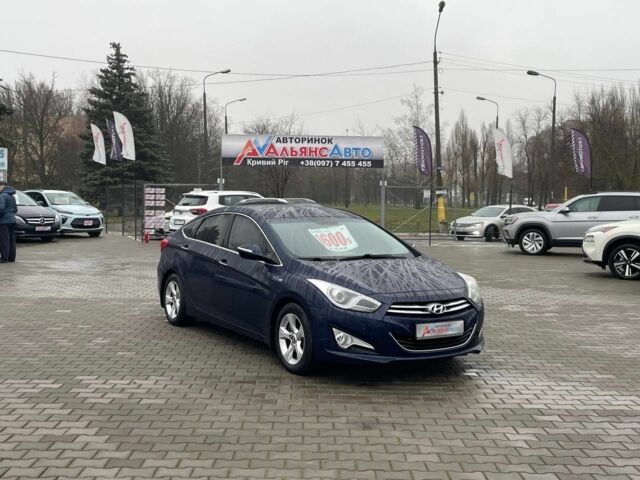 Синий Хендай и40, объемом двигателя 1.7 л и пробегом 321 тыс. км за 9400 $, фото 1 на Automoto.ua