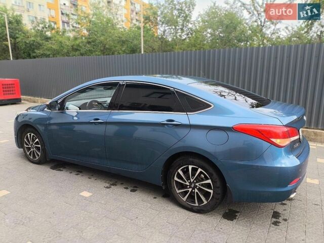 Синій Хендай і40, об'ємом двигуна 1.69 л та пробігом 164 тис. км за 8800 $, фото 1 на Automoto.ua