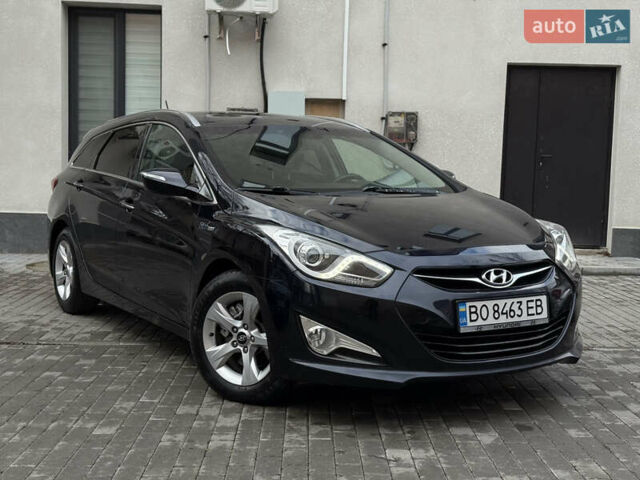 Синій Хендай і40, об'ємом двигуна 1.69 л та пробігом 275 тис. км за 8100 $, фото 1 на Automoto.ua