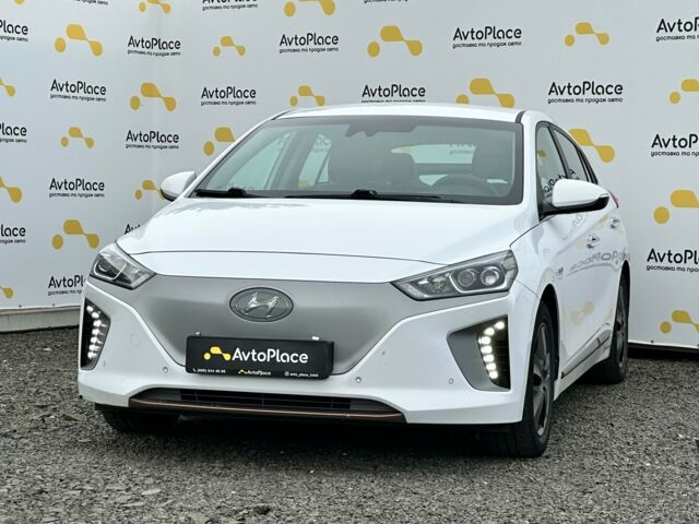 Белый Хендай Ioniq, объемом двигателя 0 л и пробегом 147 тыс. км за 12200 $, фото 1 на Automoto.ua