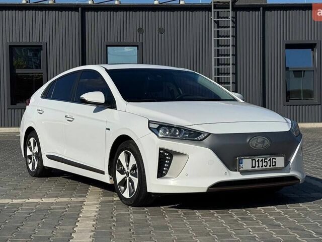Белый Хендай Ioniq, объемом двигателя 0 л и пробегом 85 тыс. км за 14800 $, фото 1 на Automoto.ua
