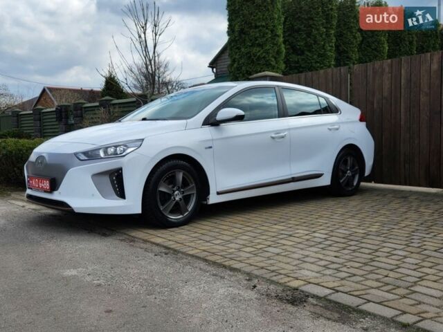 Білий Хендай Ioniq, об'ємом двигуна 0 л та пробігом 160 тис. км за 11950 $, фото 1 на Automoto.ua