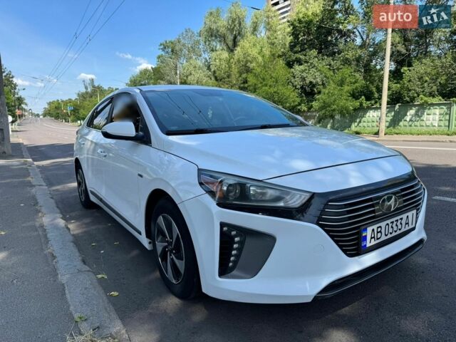 Білий Хендай Ioniq, об'ємом двигуна 1.58 л та пробігом 156 тис. км за 13700 $, фото 1 на Automoto.ua