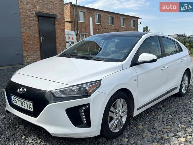 Білий Хендай Ioniq, об'ємом двигуна 0 л та пробігом 225 тис. км за 9500 $, фото 1 на Automoto.ua