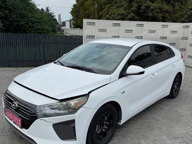 Білий Хендай Ioniq, об'ємом двигуна 1.58 л та пробігом 169 тис. км за 9700 $, фото 1 на Automoto.ua