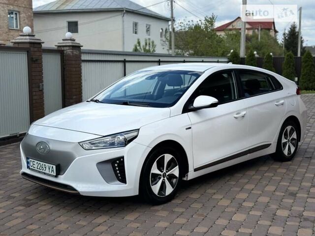 Белый Хендай Ioniq, объемом двигателя 0 л и пробегом 158 тыс. км за 12700 $, фото 1 на Automoto.ua