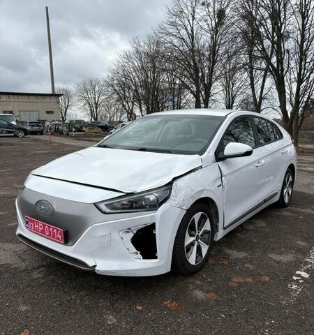 Белый Хендай Ioniq, объемом двигателя 0 л и пробегом 70 тыс. км за 10200 $, фото 1 на Automoto.ua