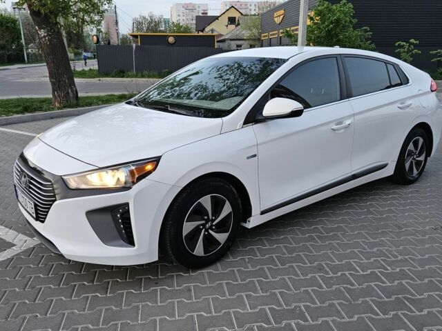 Білий Хендай Ioniq, об'ємом двигуна 1.6 л та пробігом 105 тис. км за 14500 $, фото 1 на Automoto.ua