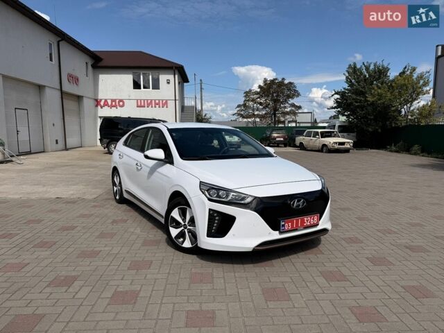 Белый Хендай Ioniq, объемом двигателя 0 л и пробегом 125 тыс. км за 14200 $, фото 1 на Automoto.ua
