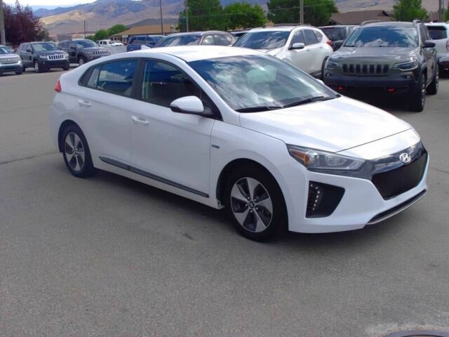 Белый Хендай Ioniq, объемом двигателя 0 л и пробегом 53 тыс. км за 4519 $, фото 1 на Automoto.ua