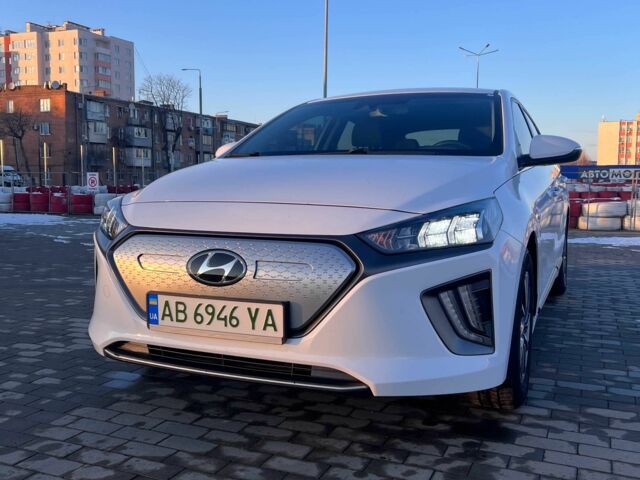 Білий Хендай Ioniq, об'ємом двигуна 0 л та пробігом 81 тис. км за 15700 $, фото 1 на Automoto.ua