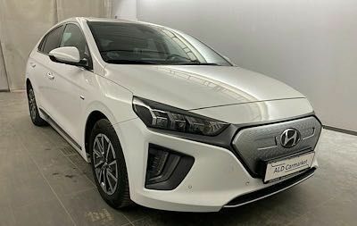 Белый Хендай Ioniq, объемом двигателя 0 л и пробегом 28 тыс. км за 18300 $, фото 1 на Automoto.ua