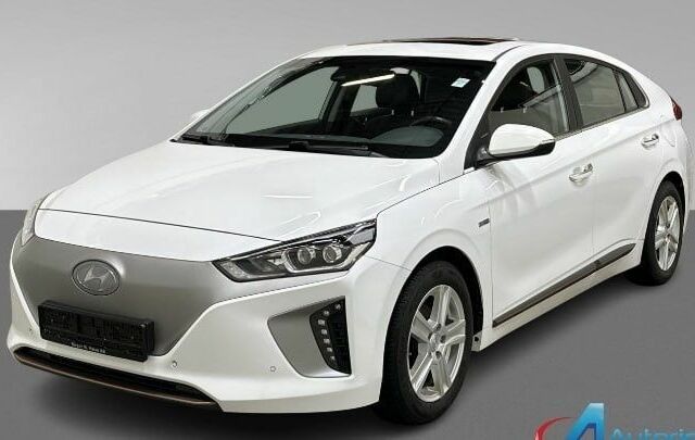 Белый Хендай Ioniq, объемом двигателя 0 л и пробегом 89 тыс. км за 11800 $, фото 1 на Automoto.ua
