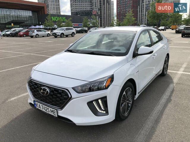 Белый Хендай Ioniq, объемом двигателя 0 л и пробегом 34 тыс. км за 23800 $, фото 1 на Automoto.ua