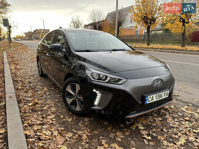 Черный Хендай Ioniq, объемом двигателя 0 л и пробегом 147 тыс. км за 12900 $, фото 1 на Automoto.ua
