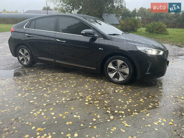 Черный Хендай Ioniq, объемом двигателя 0 л и пробегом 122 тыс. км за 13200 $, фото 1 на Automoto.ua