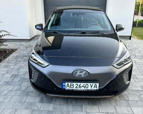 Черный Хендай Ioniq, объемом двигателя 0 л и пробегом 123 тыс. км за 13200 $, фото 1 на Automoto.ua