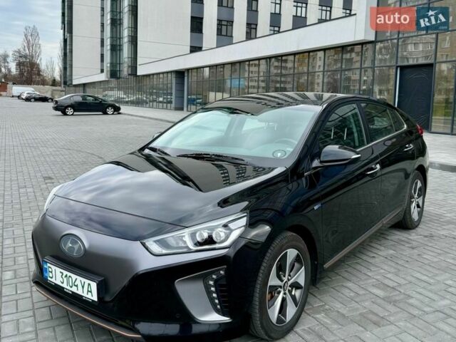 Черный Хендай Ioniq, объемом двигателя 0 л и пробегом 140 тыс. км за 12500 $, фото 1 на Automoto.ua