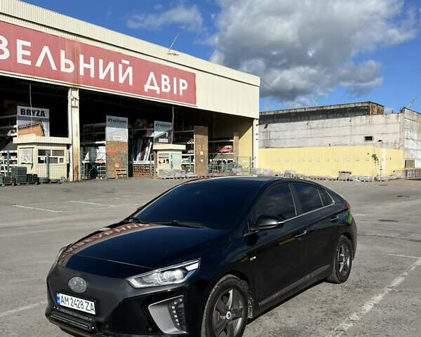 Хендай Ioniq 2017 в Житомире на Automoto.ua Черный Хендай Ioniq, объемом двигателя 0 л и пробегом 193 тыс. км за 12500 $, фото 1 на Automoto.ua