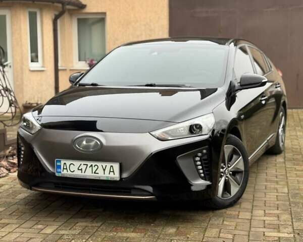 Черный Хендай Ioniq, объемом двигателя 0 л и пробегом 210 тыс. км за 12350 $, фото 1 на Automoto.ua