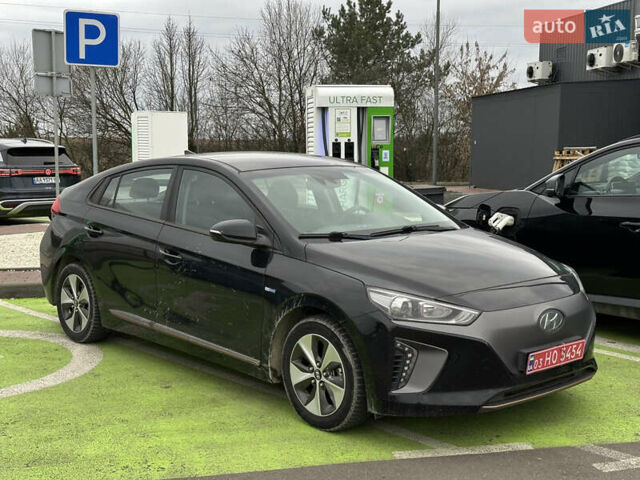Черный Хендай Ioniq, объемом двигателя 0 л и пробегом 173 тыс. км за 11000 $, фото 1 на Automoto.ua