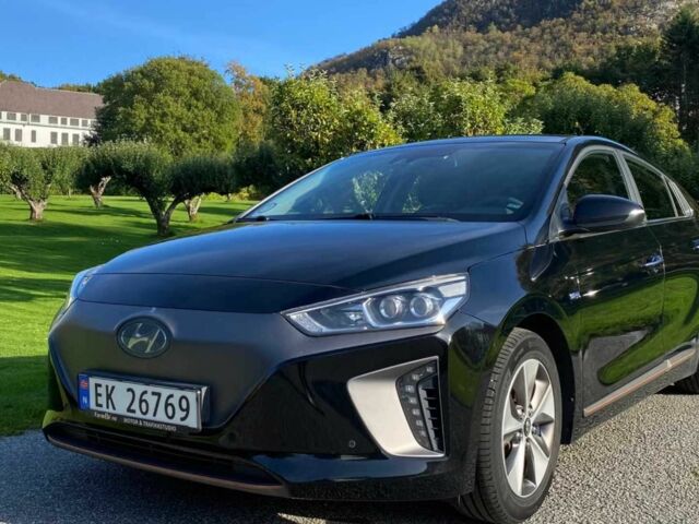 Чорний Хендай Ioniq, об'ємом двигуна 0 л та пробігом 115 тис. км за 11241 $, фото 1 на Automoto.ua
