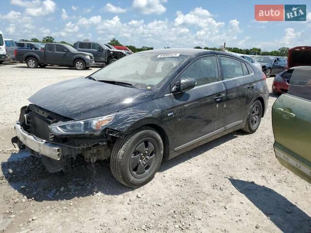Черный Хендай Ioniq, объемом двигателя 1.58 л и пробегом 155 тыс. км за 2900 $, фото 1 на Automoto.ua
