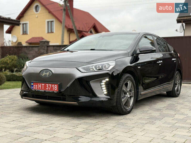 Черный Хендай Ioniq, объемом двигателя 0 л и пробегом 100 тыс. км за 14200 $, фото 1 на Automoto.ua