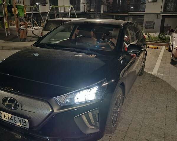 Черный Хендай Ioniq, объемом двигателя 0 л и пробегом 181 тыс. км за 14000 $, фото 1 на Automoto.ua