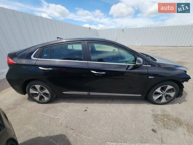 Черный Хендай Ioniq, объемом двигателя 0 л и пробегом 60 тыс. км за 9299 $, фото 1 на Automoto.ua