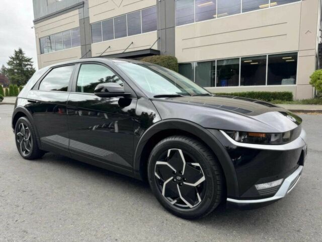 Черный Хендай Ioniq, объемом двигателя 0 л и пробегом 14 тыс. км за 14800 $, фото 1 на Automoto.ua