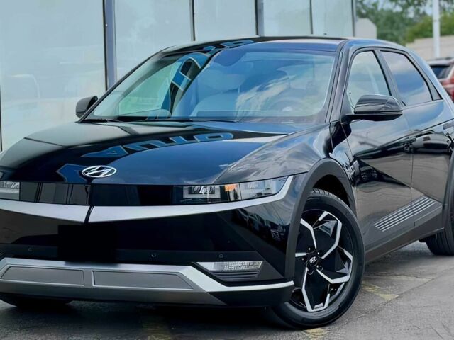 Черный Хендай Ioniq, объемом двигателя 0 л и пробегом 10 тыс. км за 11100 $, фото 1 на Automoto.ua