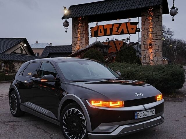 Черный Хендай Ioniq, объемом двигателя 0 л и пробегом 33 тыс. км за 617 $, фото 1 на Automoto.ua