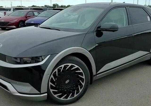 Чорний Хендай Ioniq, об'ємом двигуна 0 л та пробігом 12 тис. км за 12600 $, фото 1 на Automoto.ua
