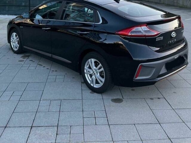 Чорний Хендай Ioniq, об'ємом двигуна 0 л та пробігом 45 тис. км за 17300 $, фото 1 на Automoto.ua
